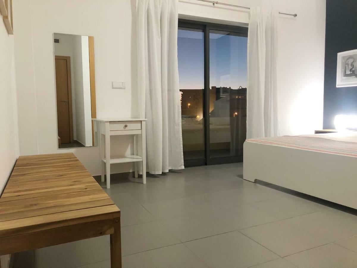 Amazing Apartment In Praia Da Rocha 포티마오 외부 사진