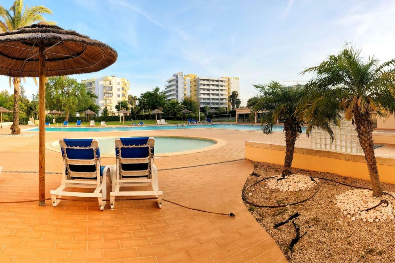 Amazing Apartment In Praia Da Rocha 포티마오 외부 사진