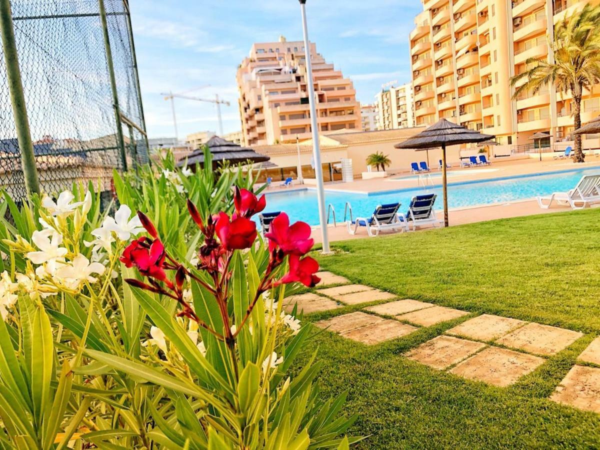 Amazing Apartment In Praia Da Rocha 포티마오 외부 사진